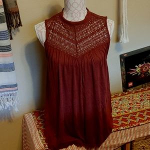 Sleeveless Lace top
